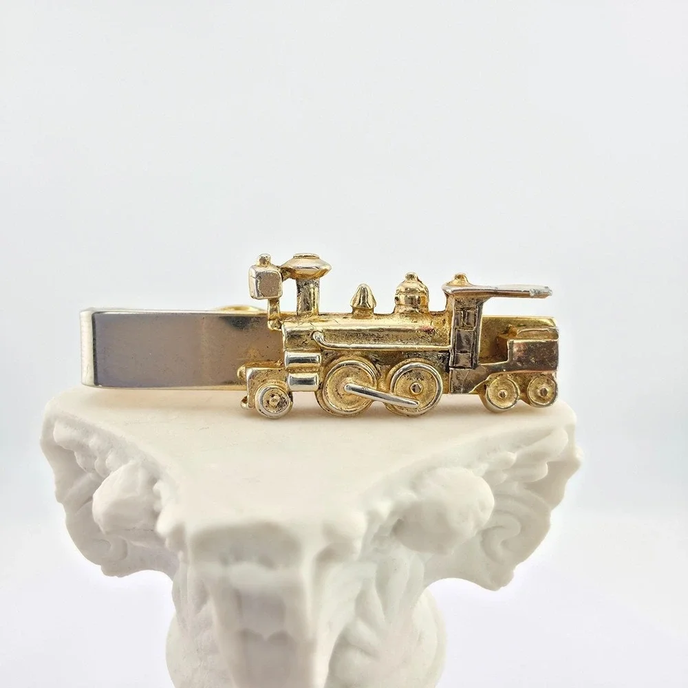 Vintage SWANK Train Tie Clip Tie Bar Tie Clasp Steam Engine Silver Gold Tone